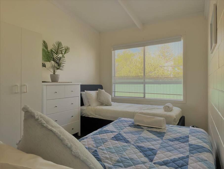 Three Palms Apartments Unit 2 埃斯佩兰斯 外观 照片